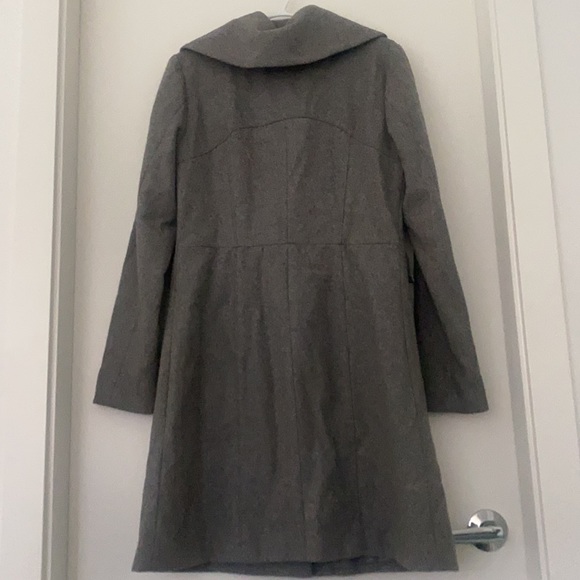 Gap wool blend coat / jacket. - Picture 2 of 4